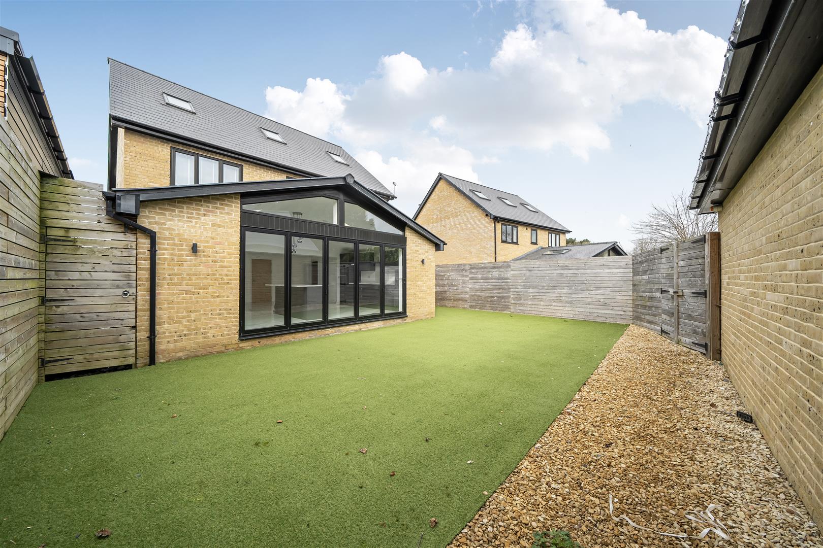 Westfield Road, Waunarlwydd, Swansea, SA5 4SJ